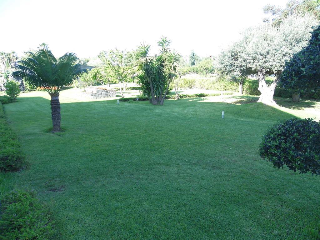 Fiore Dell'Etna Apartment Santa Venerina Ngoại thất bức ảnh